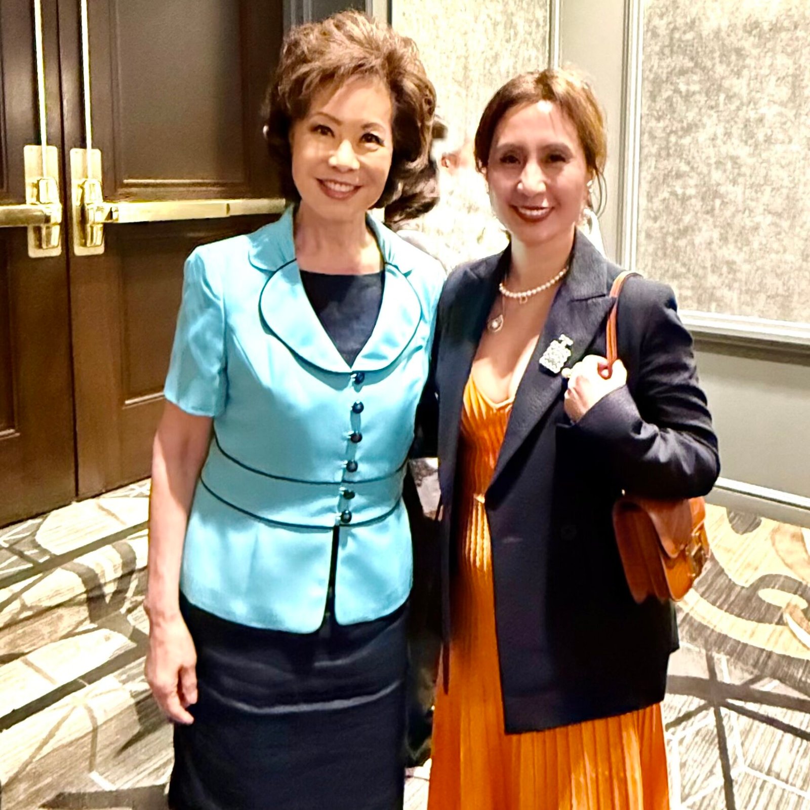 2025国际领袖基金会晚宴 前美国交通部长赵小兰获颁领袖成就奖 亚裔女性商会