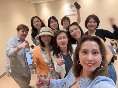 AAWCC NY event gallery photo 547 — Asian American Women's Chamber of Commerce New York