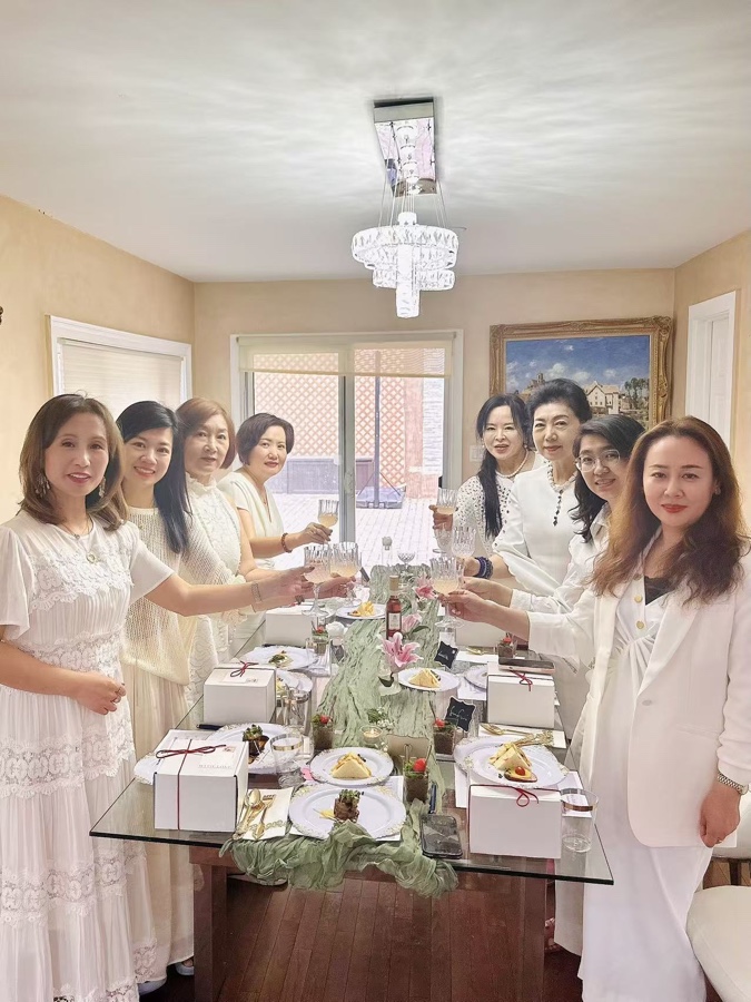 AAWCC NY exclusive member dinner gathering — Asian women entrepreneurs networking in NYC